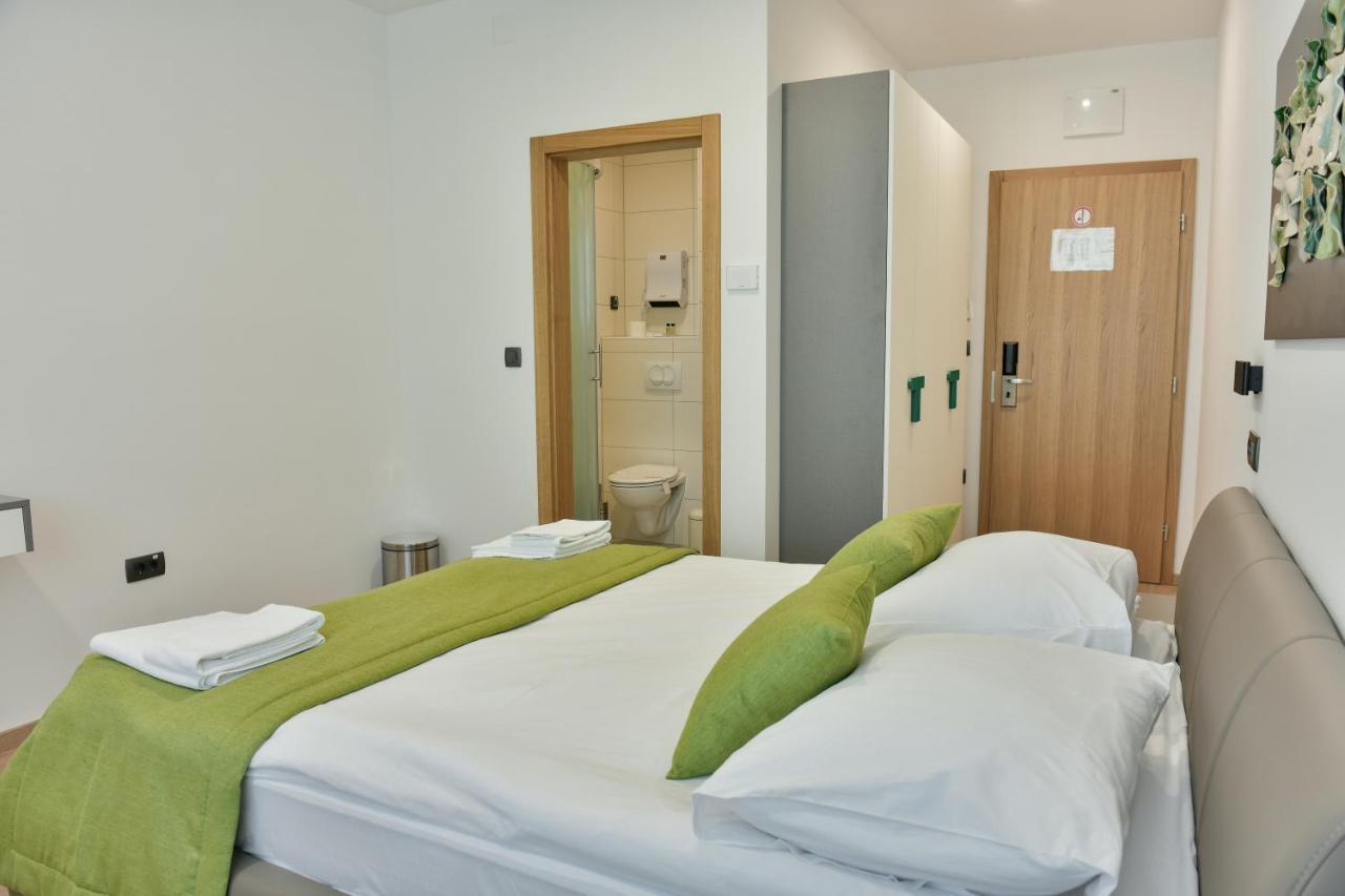 Hostel Green Donji Kraljevoc Eksteriør billede